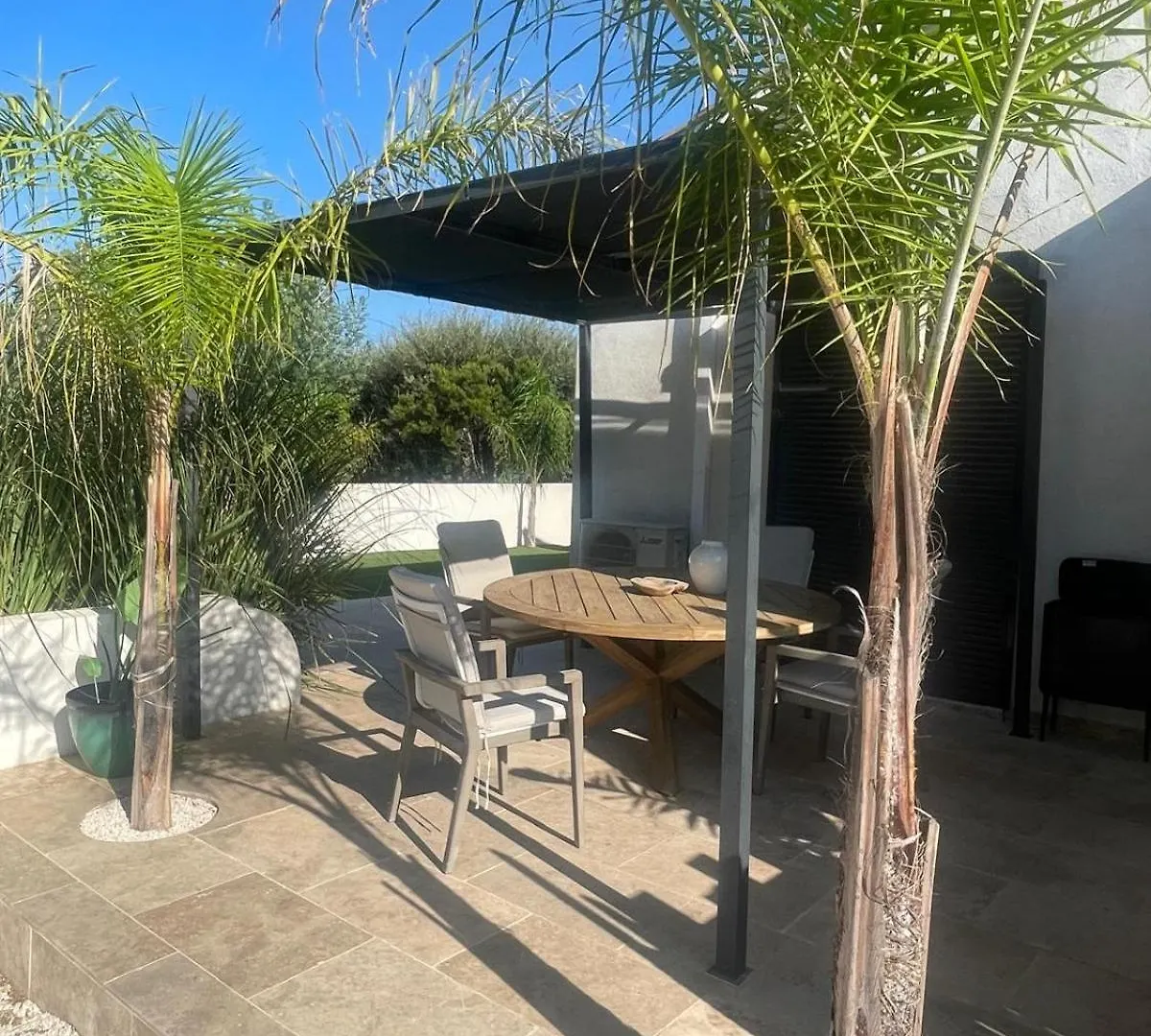 Villa Junna Fréjus 0*,  França